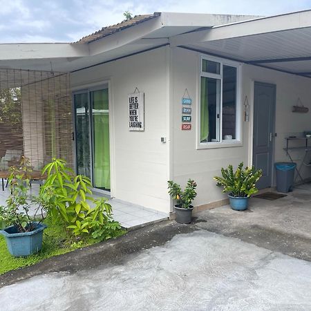Tuatahi Beach Lodge Punaauia  Extérieur photo